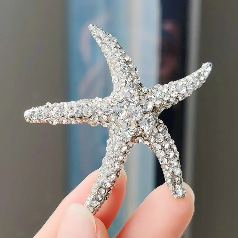 Rhinestone Cute Multi-Color Starfish Brooches For Women Men Personalized Star Brooch Clothing Backpack Pins Party Jewelry Gifts