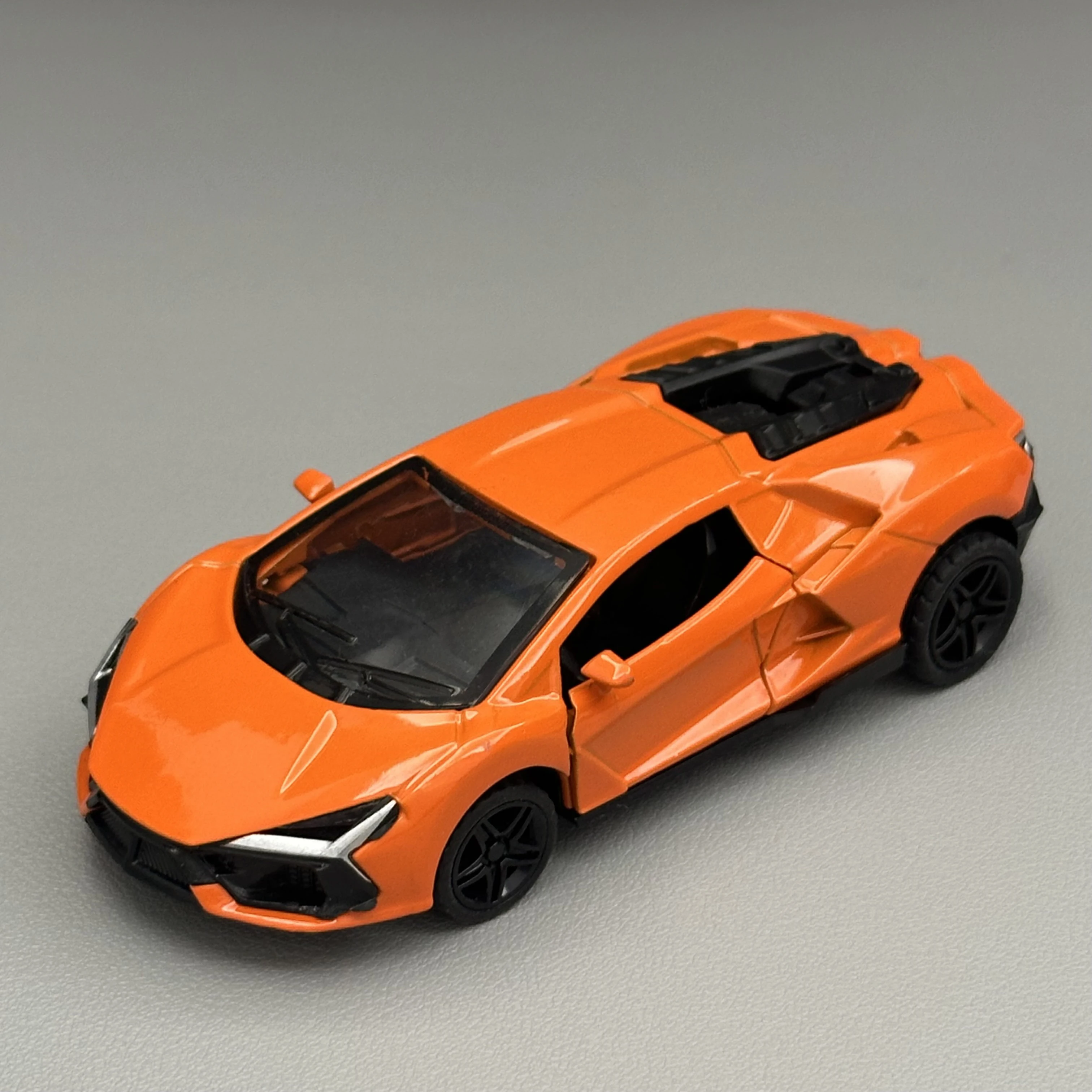 1/36 Revuelto Diecast Metal Car Model Toy With Double Opening Scissor Doors Pull Back Function Mini Supercar Collection Gift