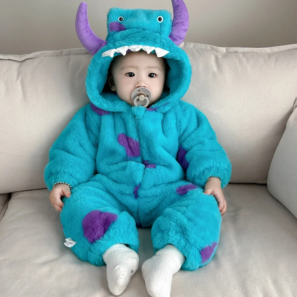 Baby Jumpsuit Thick Plush Warm Cotton Rompers Autumn and Winter Baby Clothes Cute Little Monsters Outerwear Hooded Rompers