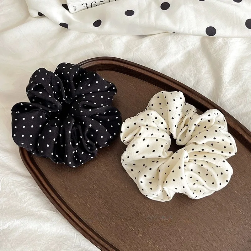 2 Stück Elegante Haargummis für Frauen Minimalistische Simulierte Seiden-Scrunchies Wellenförmige Elastische Haarschlaufen Pferdeschwanz-Haaraccessoires
