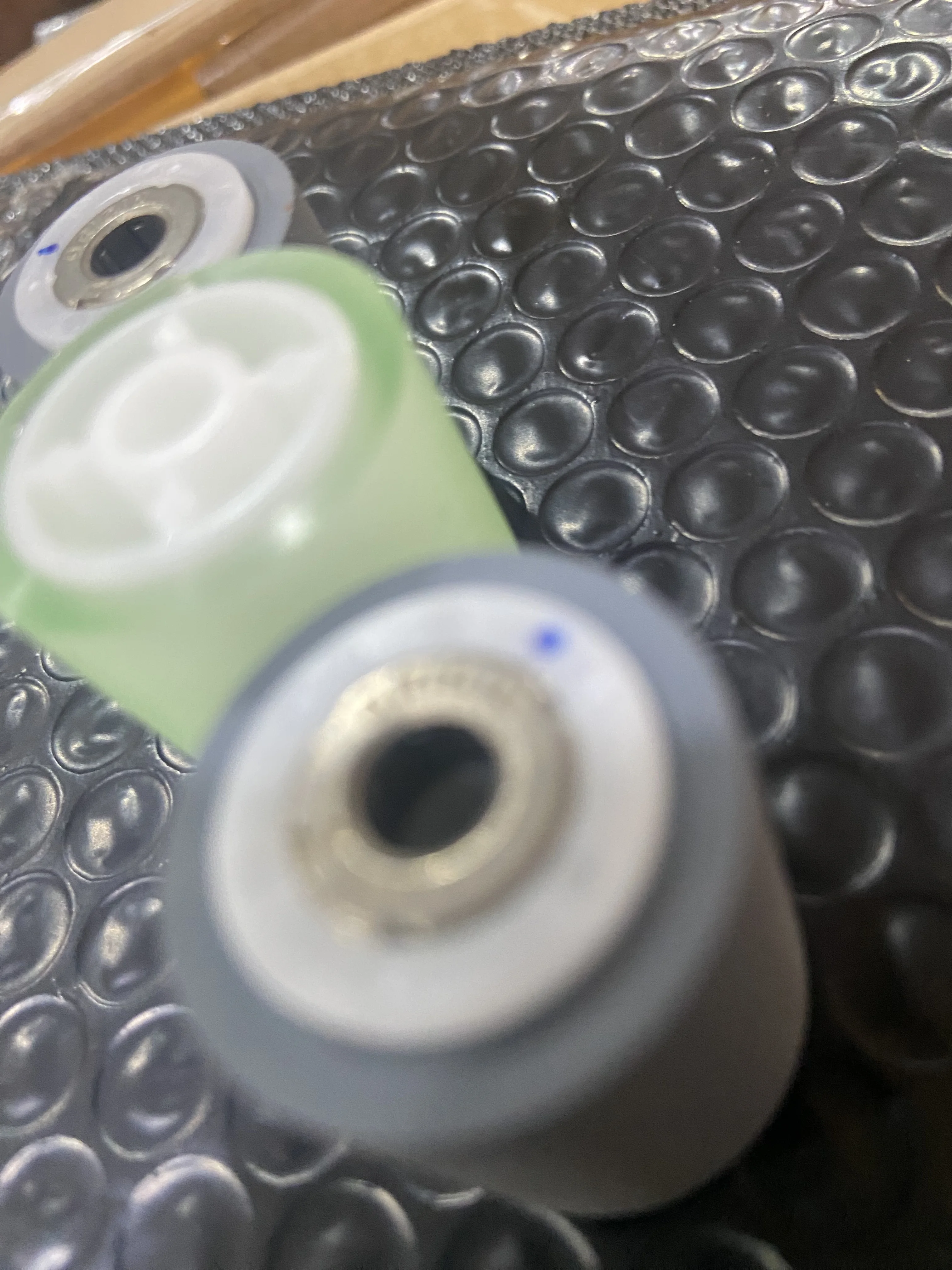 

1 комплект, оригинальный 6LE502970 6LE502960 ADF ролик захвата бумаги Ролик подачи бумаги для Toshiba E-Studio 2008 2508 3008 3508 4508 5008