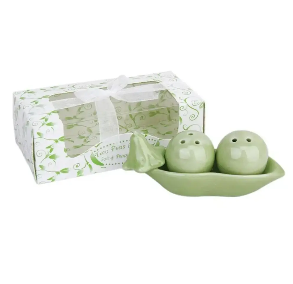 

Free Shipping 16 sets/lot Wedding Souvenir Two Peas in a Pod Ceramic Salt & Pepper Shakers in Ivy Print Gift Box