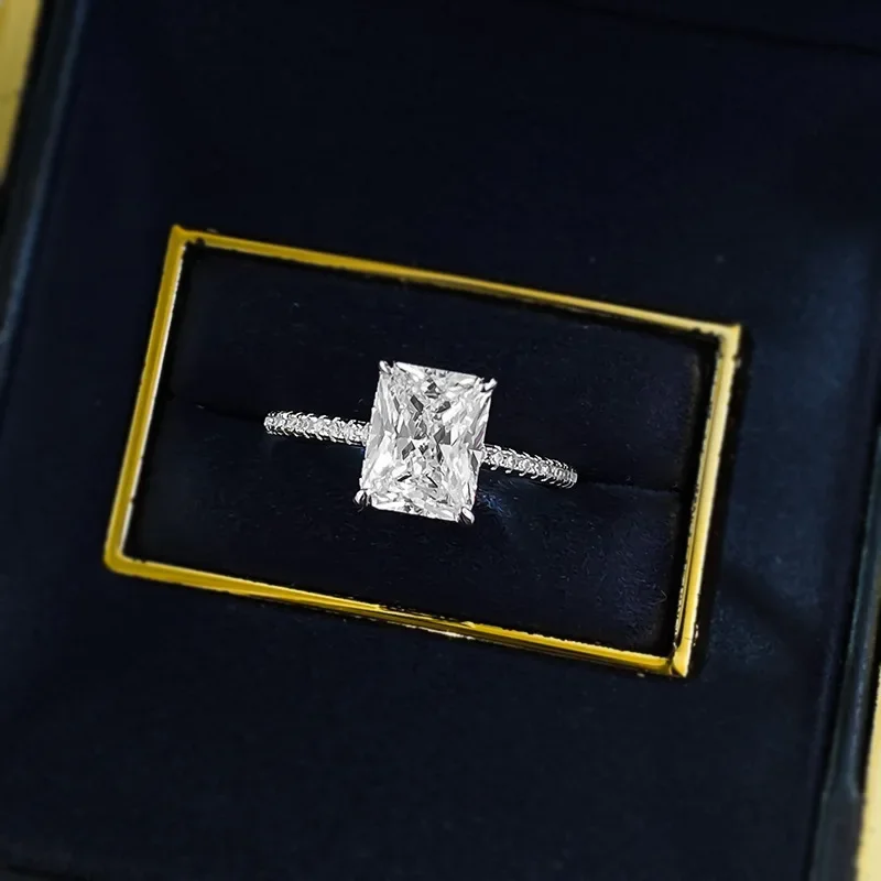 

2025 S925 Silver European and American Style 7 * 9mm Five Flower Stone Ring for Women's Wedding Jewelry