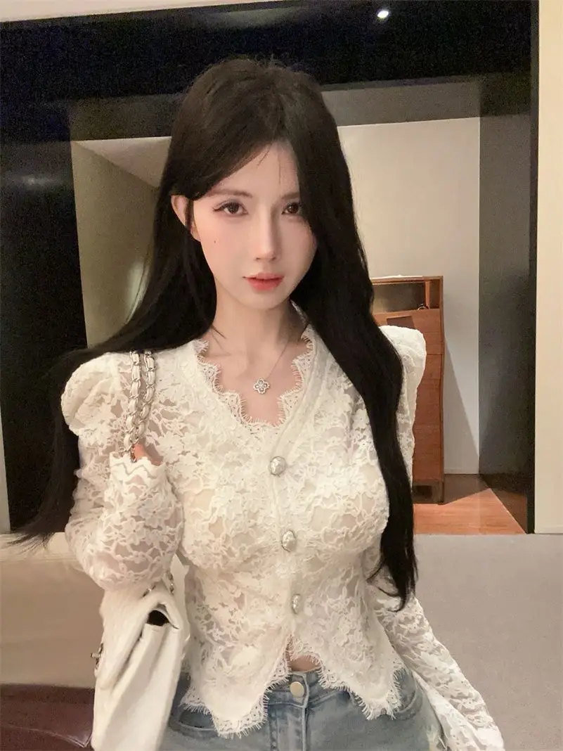 Thickened Pure Desire V-neck Tight Fitting Women's French Lace Fashionable Long Sleeved Top