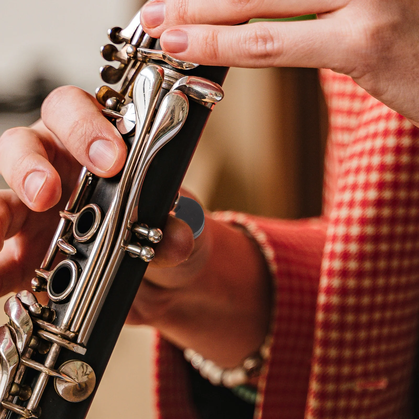 

4Pcs Clarinet Finger Rest Cushion Soft Thumb Support High Grade Silicone Wear Resistant Clarinet Playing Tool Accessory