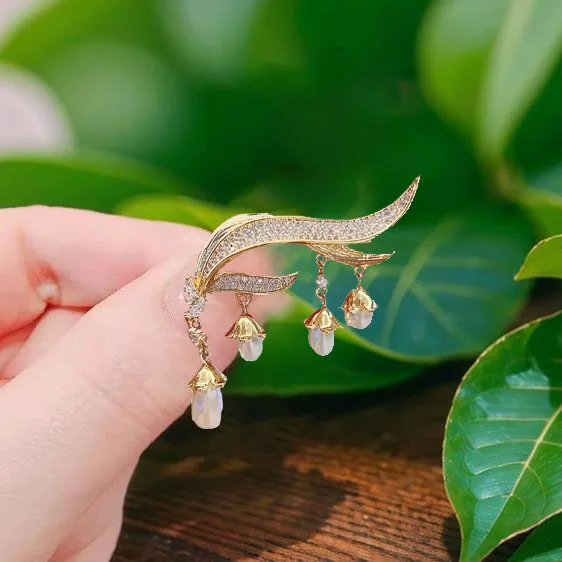 Bell orchid tassel dynamic pearl brooch chest flower brooch