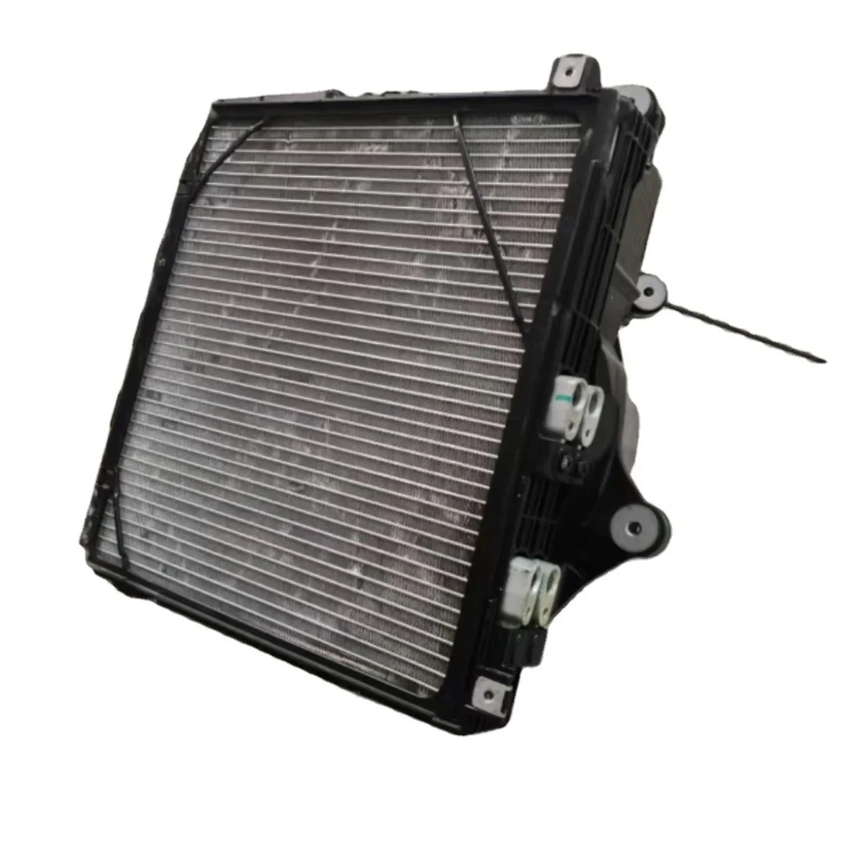 

Оригинальная деталь XC Taycan для вентилятора радиатора Taycan в сборе OEM 9j1805475