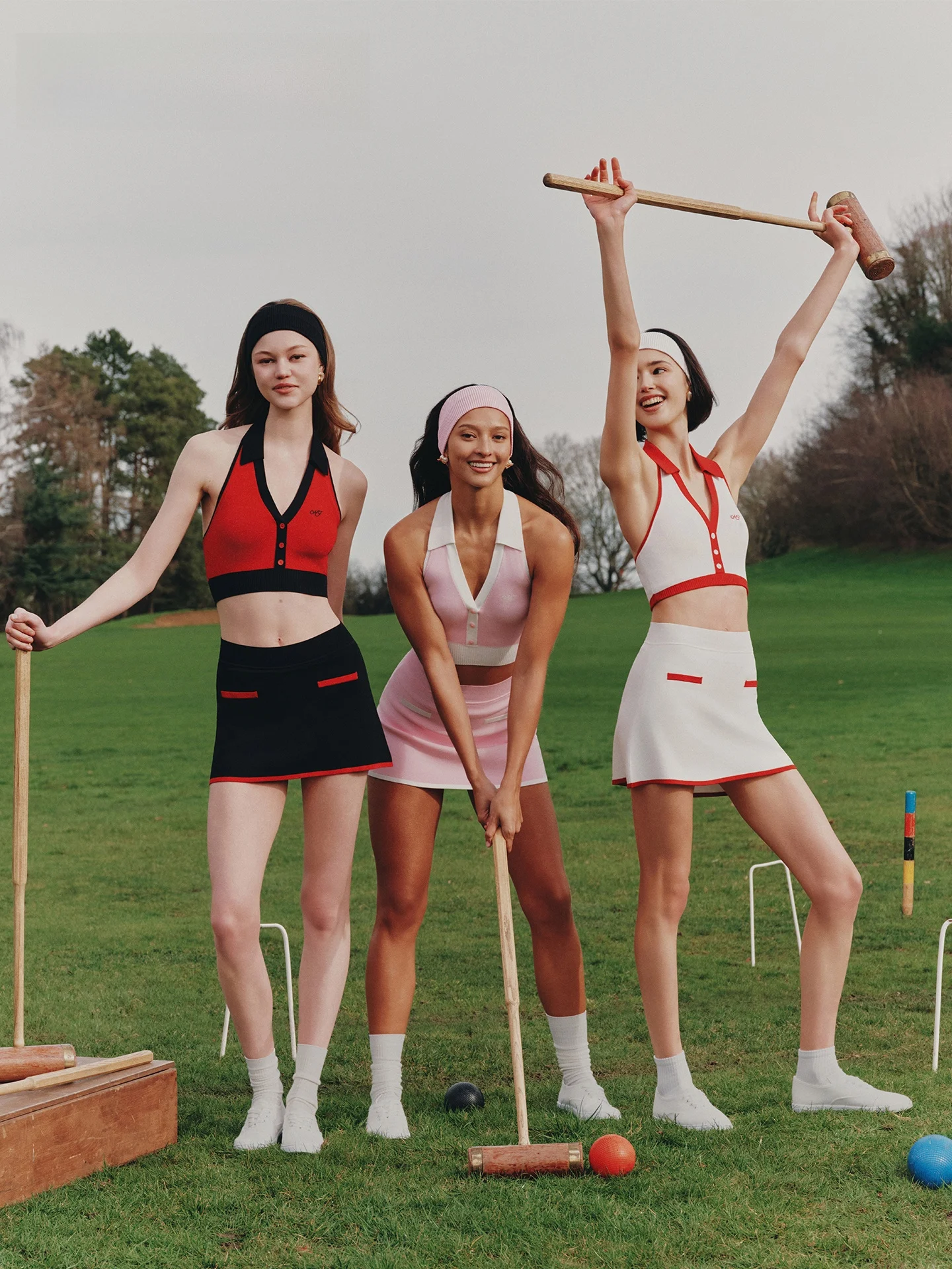 

NanaJacqueline Весенний новый модный комплект для тенниса и спорта: женский укороченный топ с V-образным вырезом и юбка