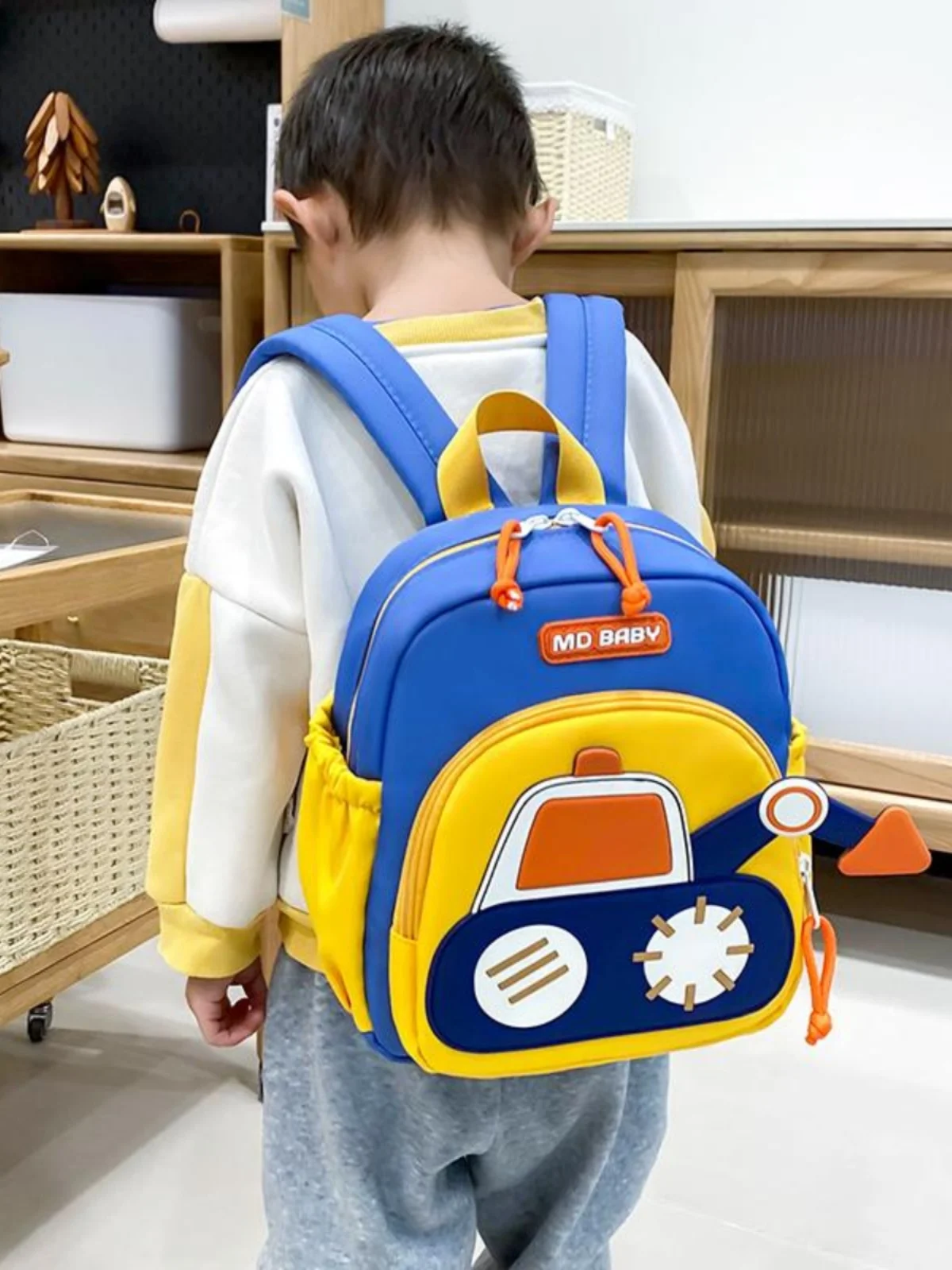 

Cartoon Digger Truck Backpack for Boys Nursery School Dual Shoulder Bag 13 Years Old School Bag Children's Soft Nylon Bag