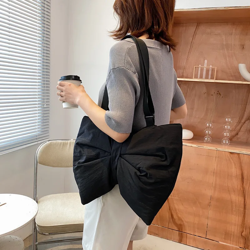 Soft Nylon Women\'s Portable Shoulder Bag Large Capacity Female Commute Crossbody Bags Simple Design Ladies Tote Purse Handbags