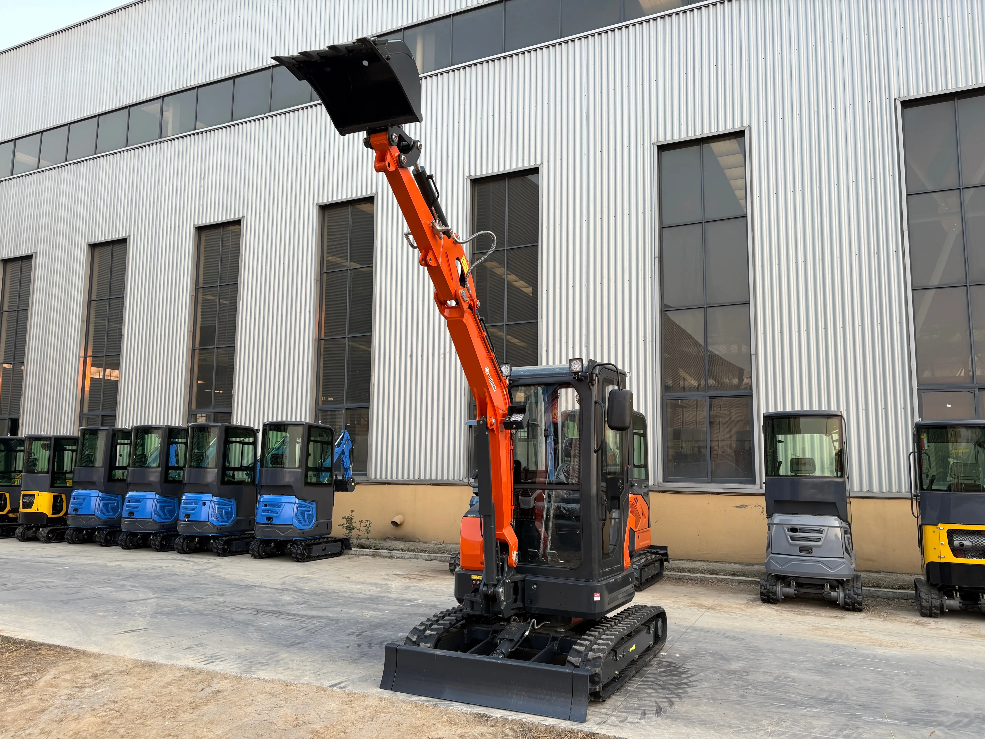 

Горячий товар OMI-GW18, индивидуальный мини-гусеничный экскаватор OMITECH, 1,2 тонны, двигатель Moment Koop с высокой нагрузкой, гарантия 1 год