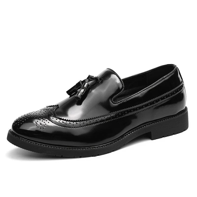 

New Dress Shoes Man Brogue Loafers Big Size 38-47 Comfortable Slip-On Flat Social Shoes Male Fashion Tassels Men Leather Shoes