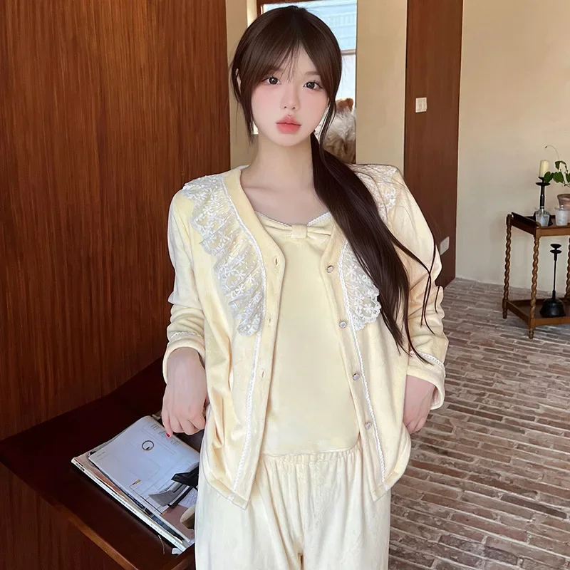 

Winter Velvet Pajamas Set Warm Homewear Lace Patchwork 3PCS Pyjamas Sexy Strap Top&Pants Soft Loose Casual Nightwear Loungewear