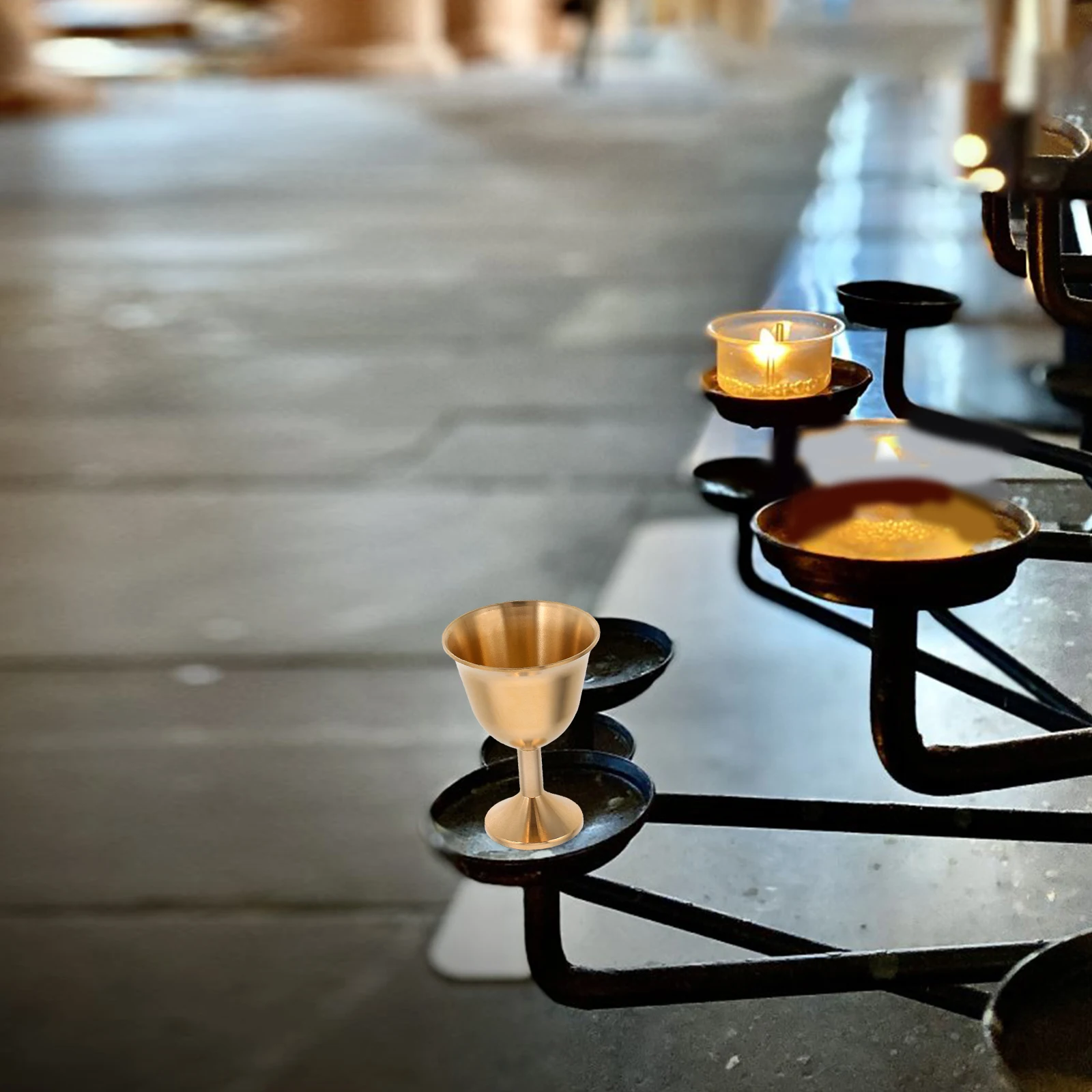 

2Pcs Brass Chalice Cup Vintage Style Wine Goblets for Kitchen Table Desktop Ornament Household Collection Brass Wine Goblet