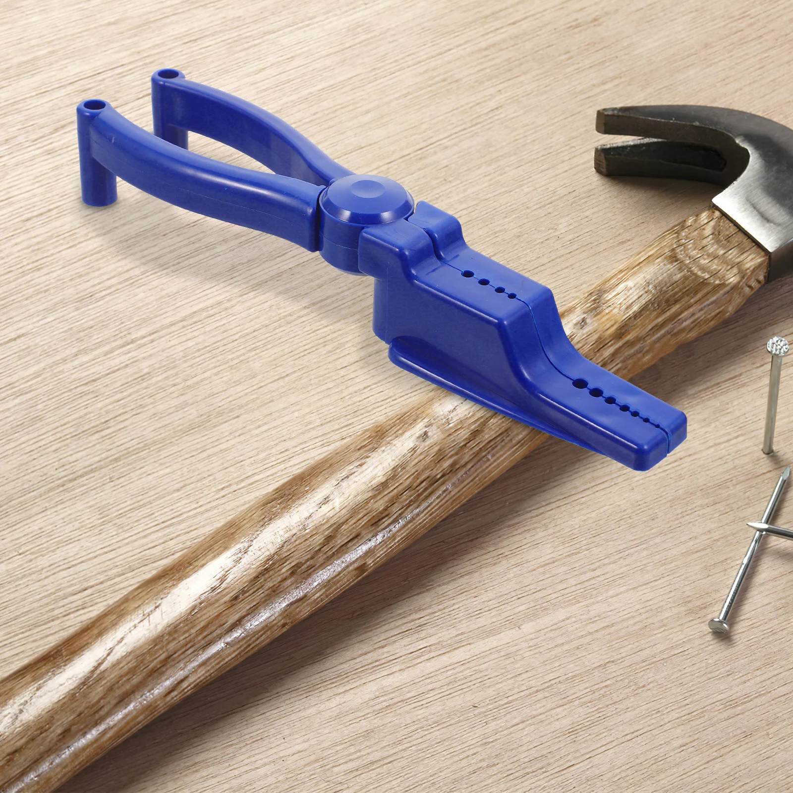 

Nail Holder Plier Plastic Handguard Nail Plier for Hammering DIY Projects Finger Protective Guide Portable Fixing Tool