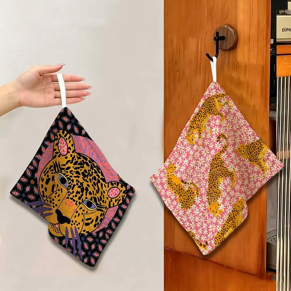 Exotic Animals & Abstract Patterns Thickened Polyester Cotton Hanging Towel, High Absorbent Hand Wiping Towel for Indoor Use