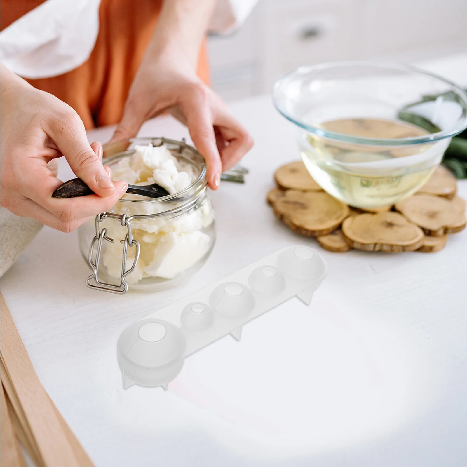 

5-Sphere Resin Silicone Mold Sturdy Flexible Round Ball Jewelry Casting Mold Ideal for DIY Resin Pendant Ornaments