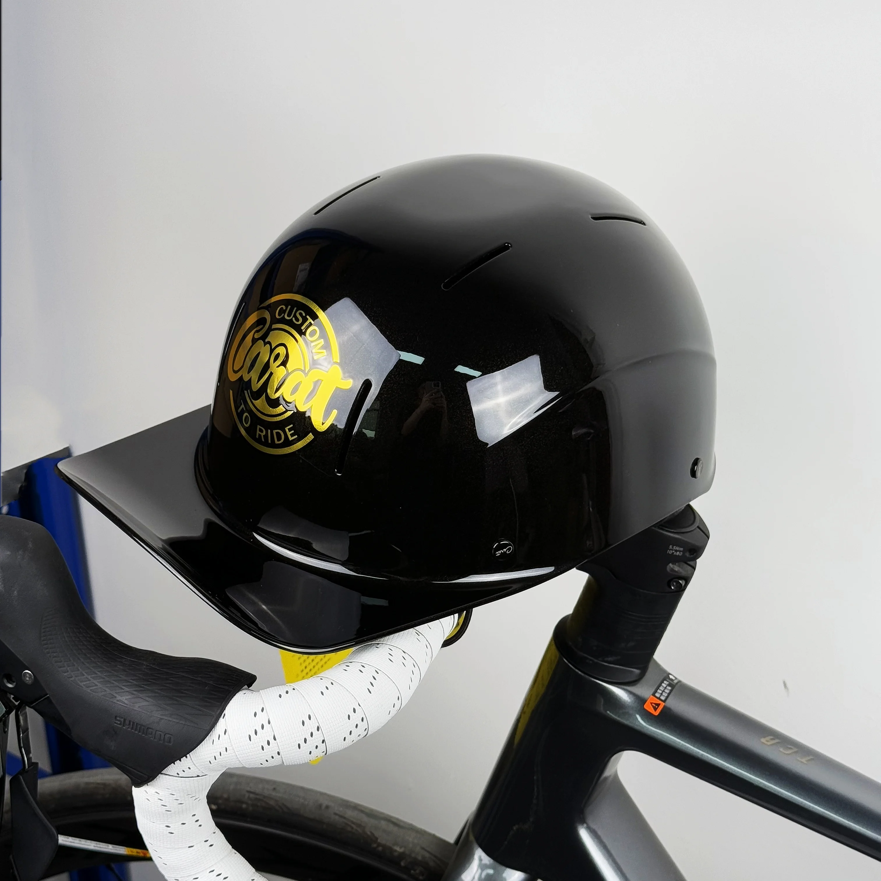 

Retro Half Face Motorcycle Helmet with Transparent Inner Lens - Vintage Style for Harley & E-Scooters | Lightweight Comfortable