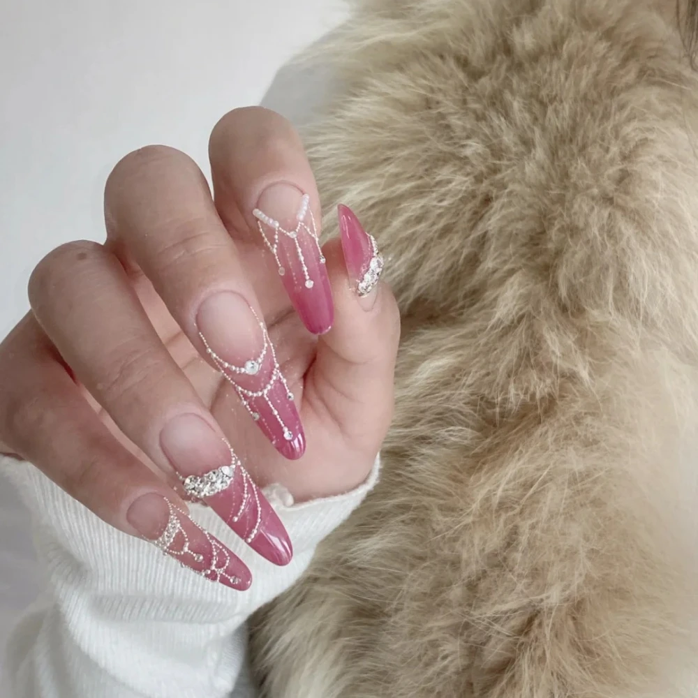 10 stuks handgemaakte manicure lange amandel nepnagels Franse roze Kerstmis en nieuwjaar beperkte nagels druk op nagels ontwerp met set