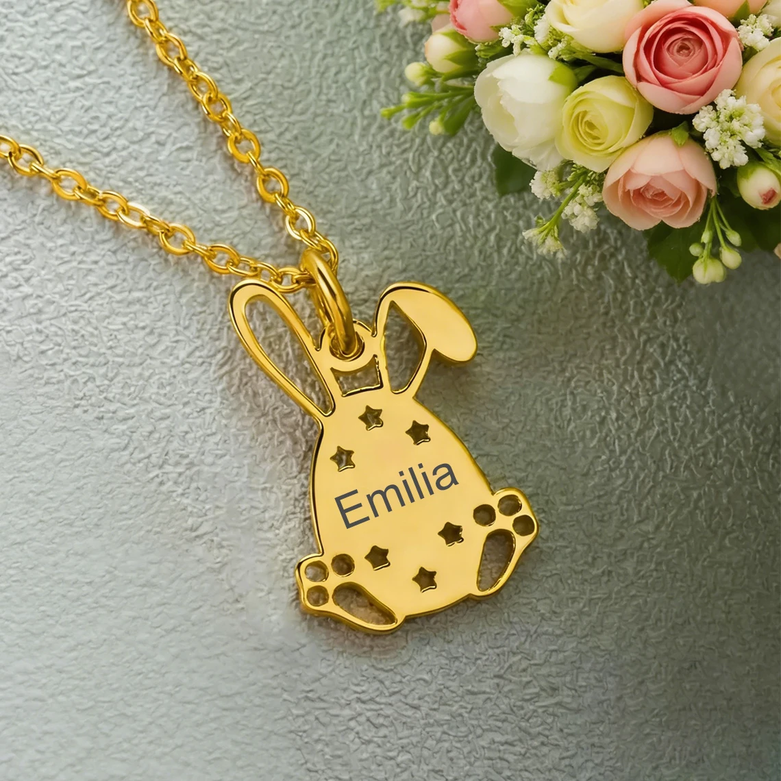 

Ожерелье с кроликом и гравировкой имени на заказ для женщин и детей, из нержавеющей стали, персонализированное пасхальное украшение, подарок с именной подвеской в виде кролика