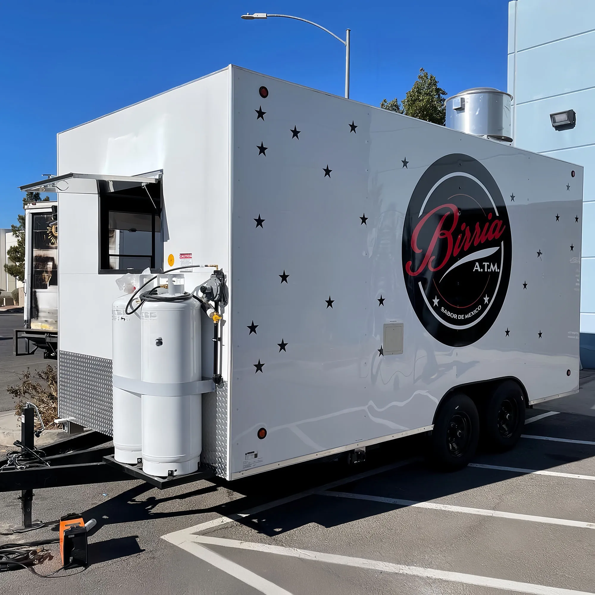 

New Street Mobile Food Cart Fully Equipped Kitchen Commercial Mobile Food Truck