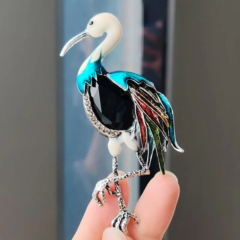 Yeni Vintage kırmızı taçlandırılmıştır vinç kuş broş kadın erkek giyim takım elbise Pins için yaratıcı emaye kuş hayvan broş takı hediyeler