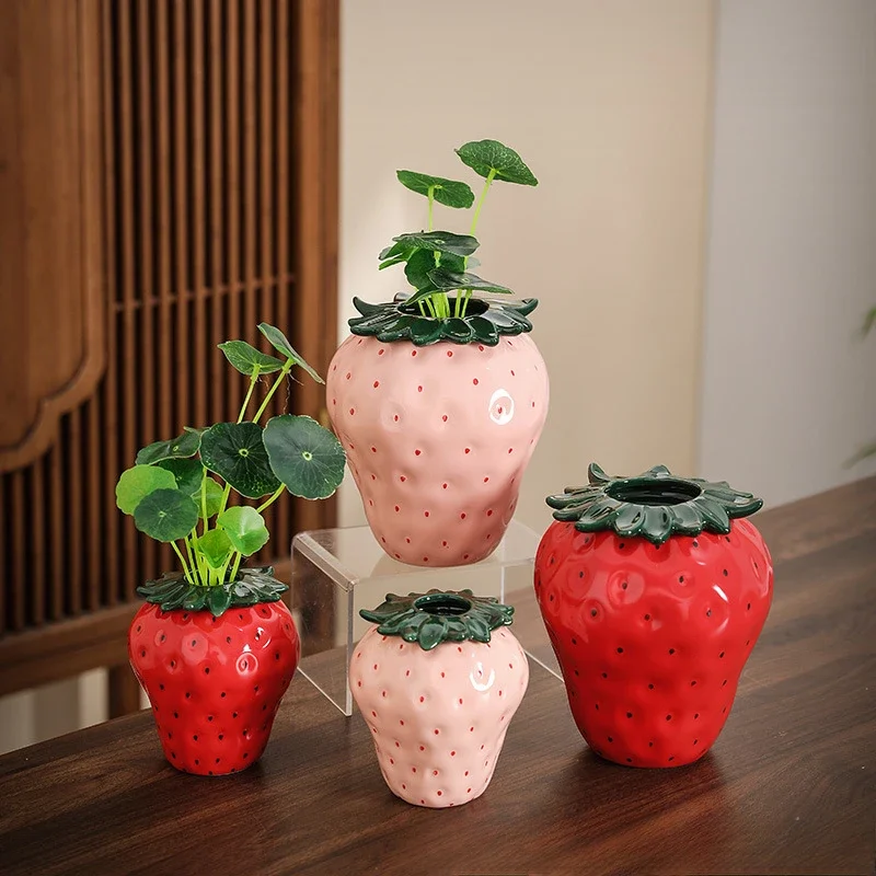 Strawberry Ceramic Vase Flower Pot Living Room Home Decoration Ornaments Small Vase High-end Ins Style High Value