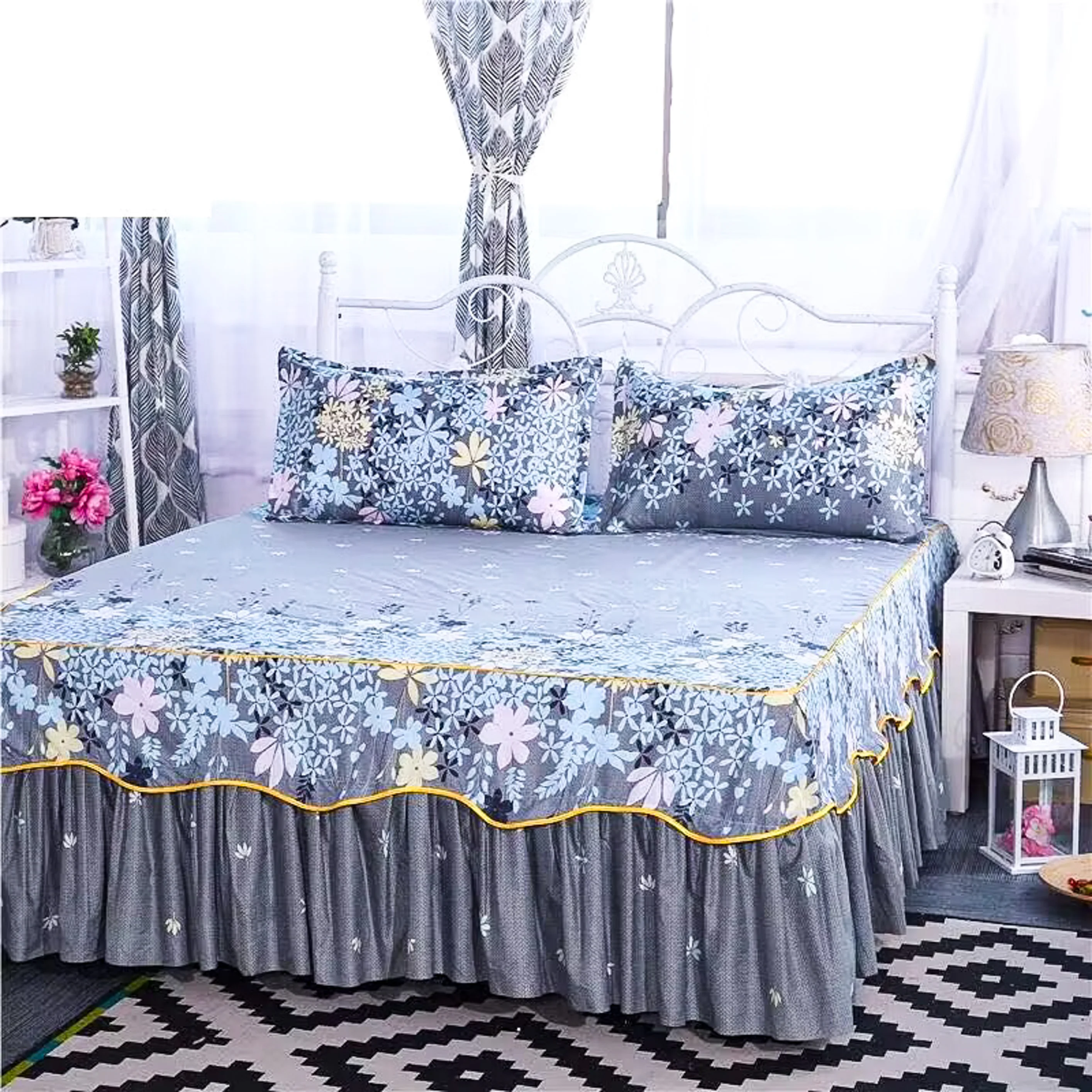 

1PC Sexy Floral Bedspread – Soft Non-Slip Bed Dress for King/Queen Size (1.5M/1.8M/2M), Elegant Home Bedding Cover