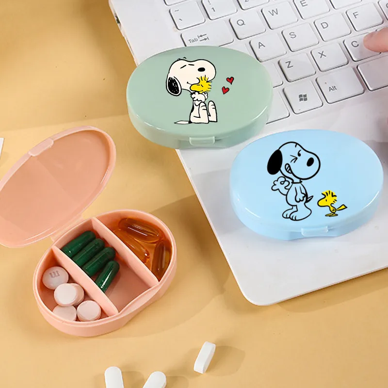 

Аптечка Snoopy, удобное хранение, товары для путешествий, товары для девочек, пыленепроницаемые товары для дома, студенческий чехол для таблеток, подарок на день рождения