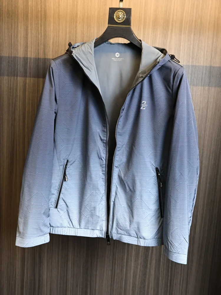 

Men's Fashionable Milk Silk Hooded Jacket Spring Summer Standard Fit Long Sleeve Casual Style Zipper Closure Color