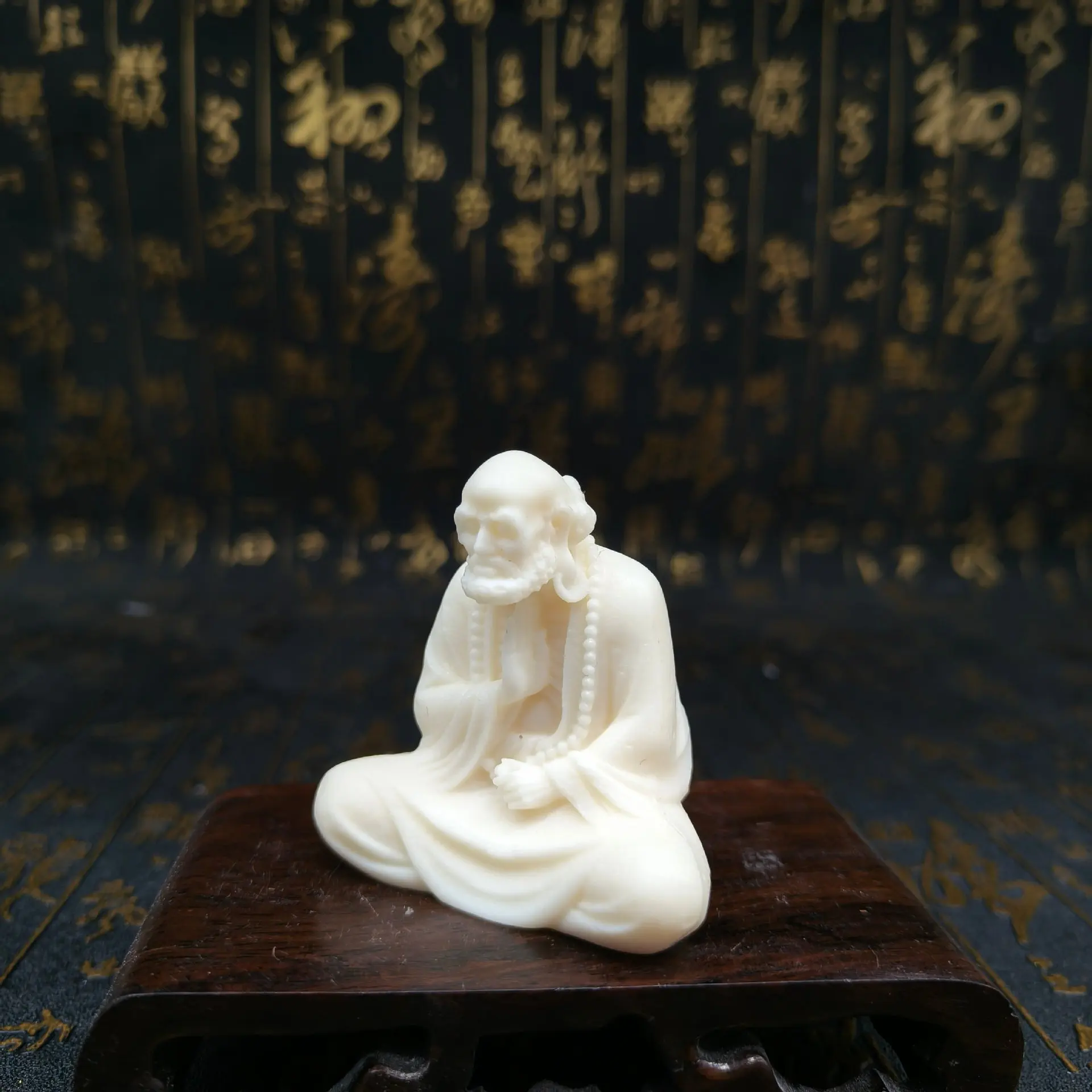 Ivory Nut Carved Small Dharma Figurine 5.55.22.7cm Fish Tank Rockery Stone Decor Mini Character Ornament Craft