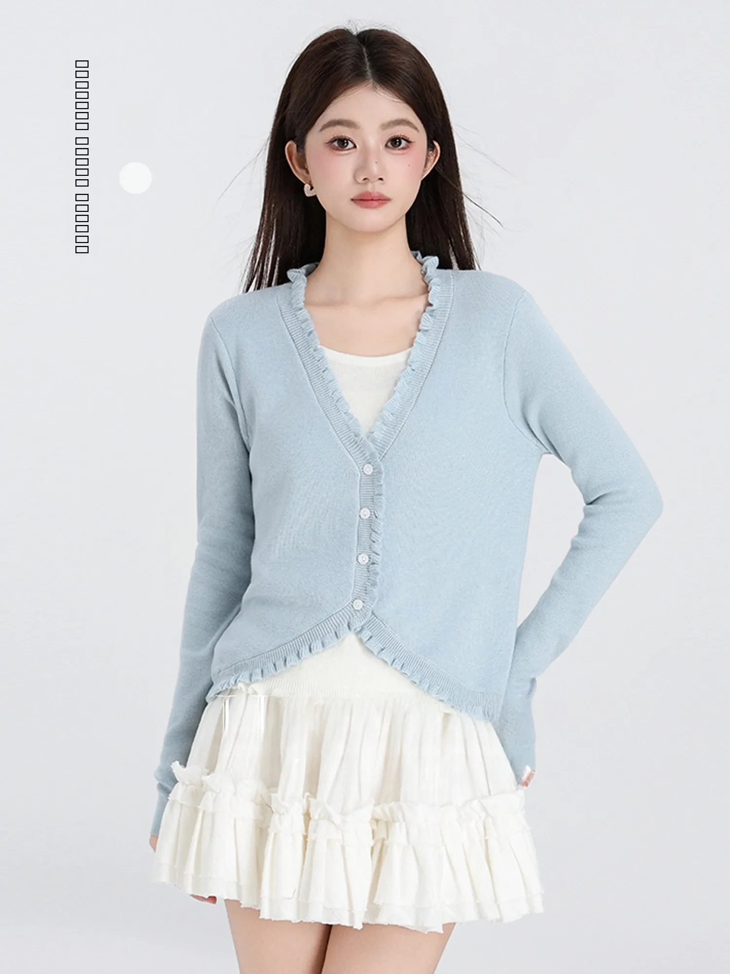 

Korean Sle V-Ne Knitwear Women's Loose Top Splicing Wood ain Design Sensation Fake Two-Piece Autumn New Arrival