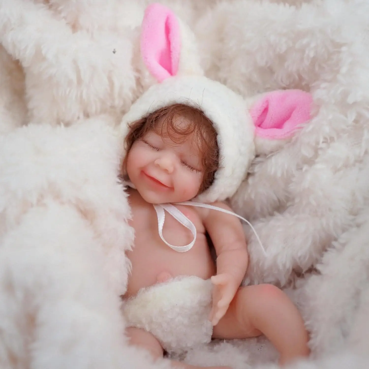 6 Inch Reborn Baby Doll Silicone Full Body Looks Like Real Baby Miniature Lifelike Closed Eyes Smile with Clothes Accessories