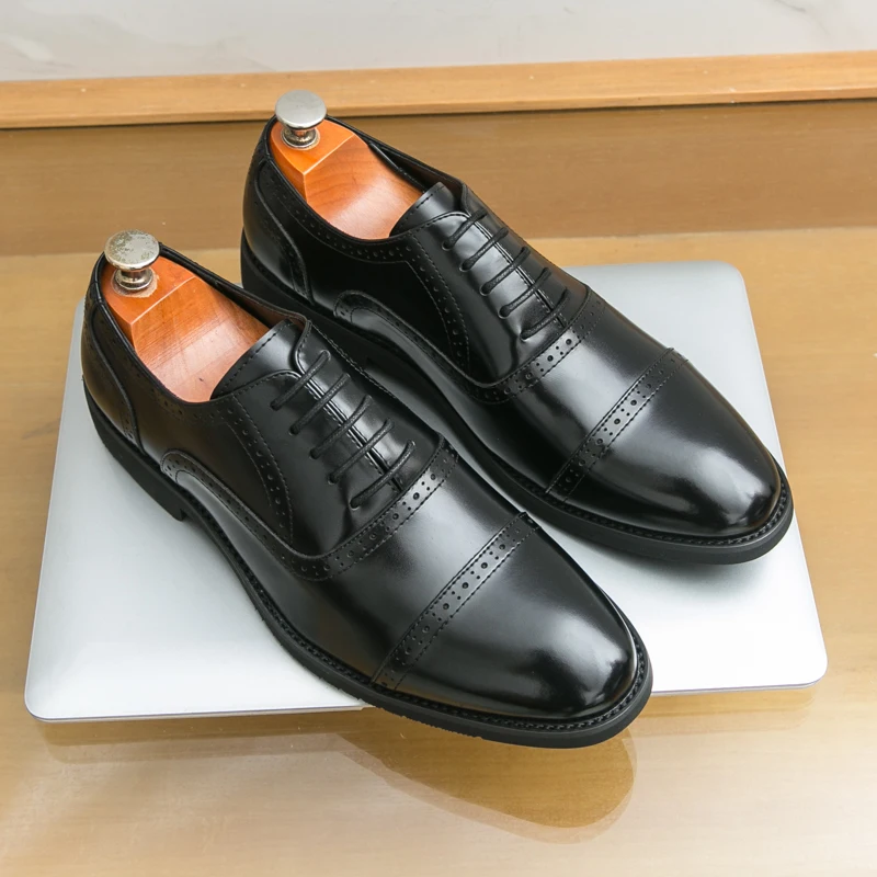 

Classic Men Brogue Shoes Men Casual Lace-up Business Office Fashion Leather Shoes Wedding Banquet Shoes Sizes 38-46 Men Shoes