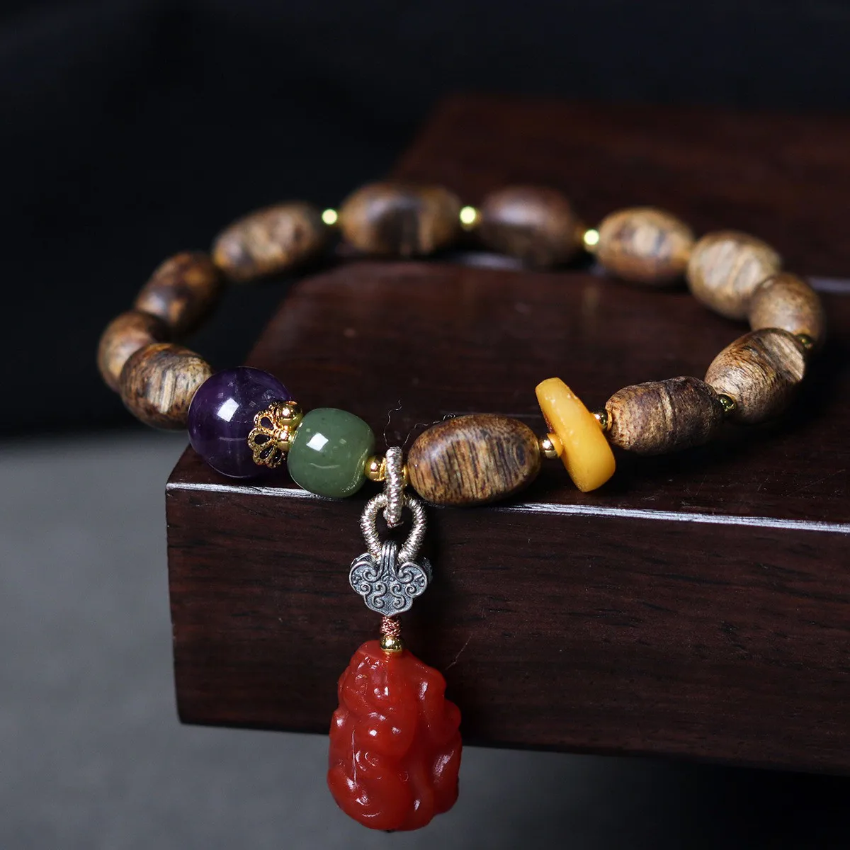 Chinese Style Feng Shui Lucky Agarwood Bracelet Natural Irregular Wood Beads With Amethyst Beeswax Jade Pixiu Charm Fortune Bles