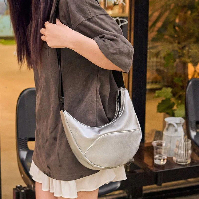 

2025 Новая высококачественная роскошная брендовая женская кожаная сумка на плечо известного дизайнера, винтажная, элегантная, модная в парижском стиле ​