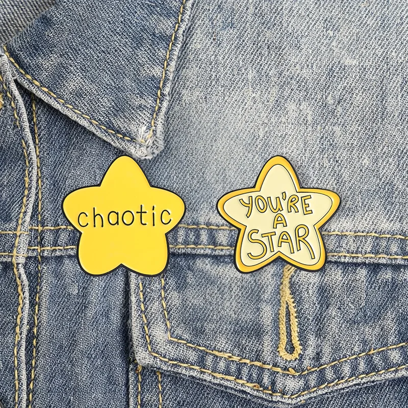 Lustiger Stern-Zitat-Anstecker, Sammlerstück, niedliche Meme-Charakter-Brosche für Rucksack, Jacke, Tasche, Teenager-Geschenk, Mode-Accessoire – Detail 6