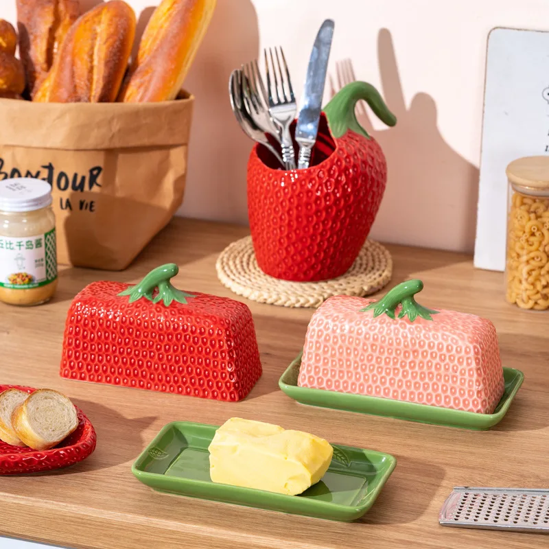 Strawberry Shaped Ceramic with Lid Snack Tray Home Kitchen Tableware Butter Box Cheese Storage Box Butter Dish Cheese Plate