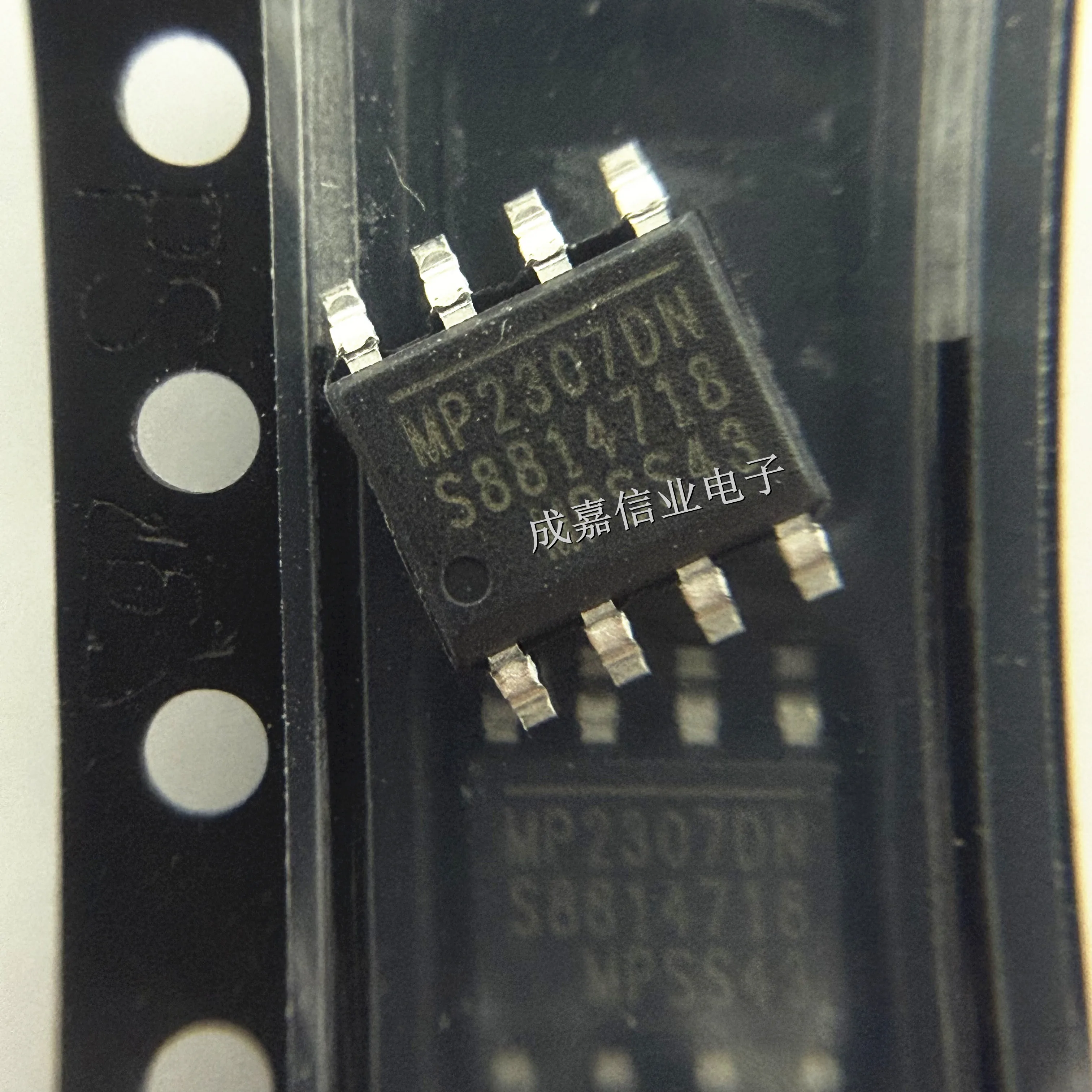 10 ชิ้น/ล็อต MP2307DN-LF-Z SOP-8 MP2307DN Switching Voltage Regulators 3A 23V อุณหภูมิในการทํางาน:- 40 C- + 85 C
