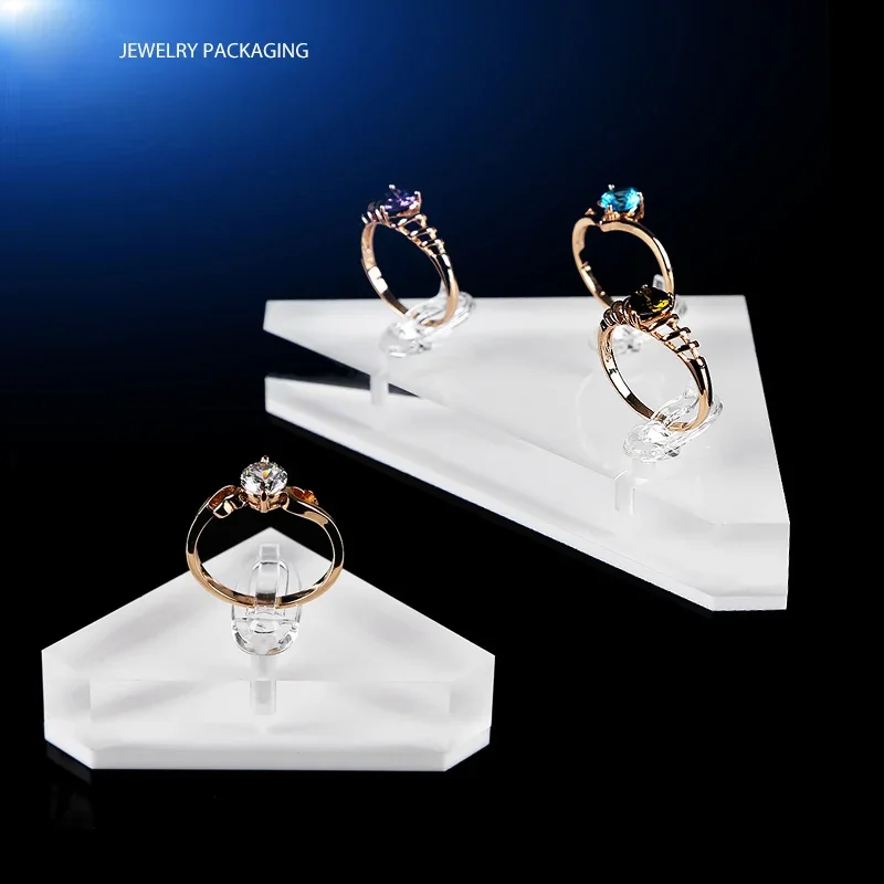 Multi Style Fashionable Acrylic Crystal Triangle Ring Display Rack, Ring Storage Box Holder, Jewelry Rack Stand with Clips