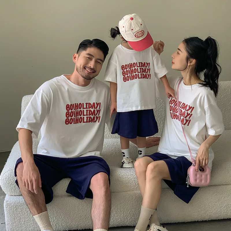 

Dad Mom and Children Matching T Shirts Same for The Whole Family Shorts Sleeve Tees Tops Father Mother Daughter Son Clothes Sets