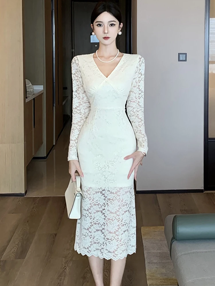 秋の白いレースのフックフラワー柄、透かし彫りVネックセクシーロングドレス、女性用エレガントなボディコンカジュアルドレス、2025年韓国高級イブニングドレス