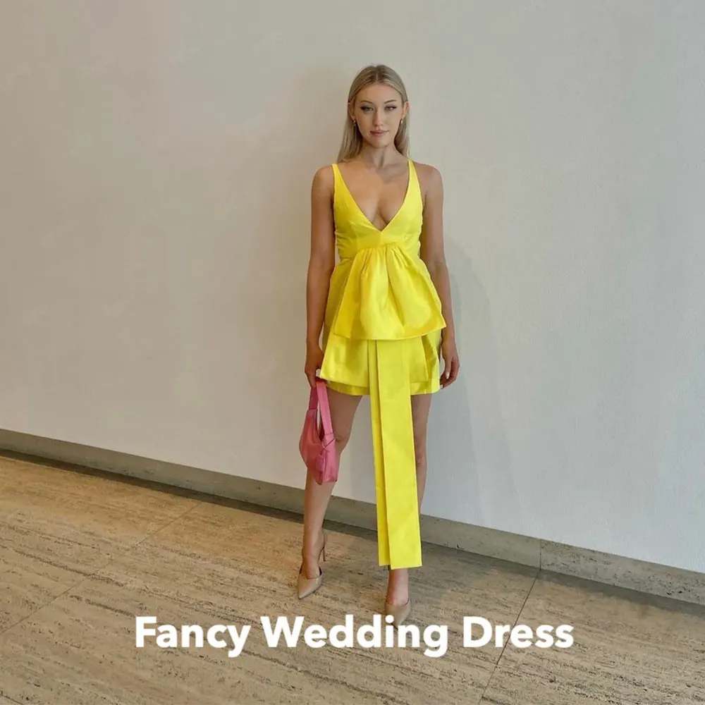 

Fancy Sexy V Neck Yellow Evening Dress Saudi Arabia A Line Sleeveless Prom Gown Mini Short Formal Occasion Dresses Custom Made