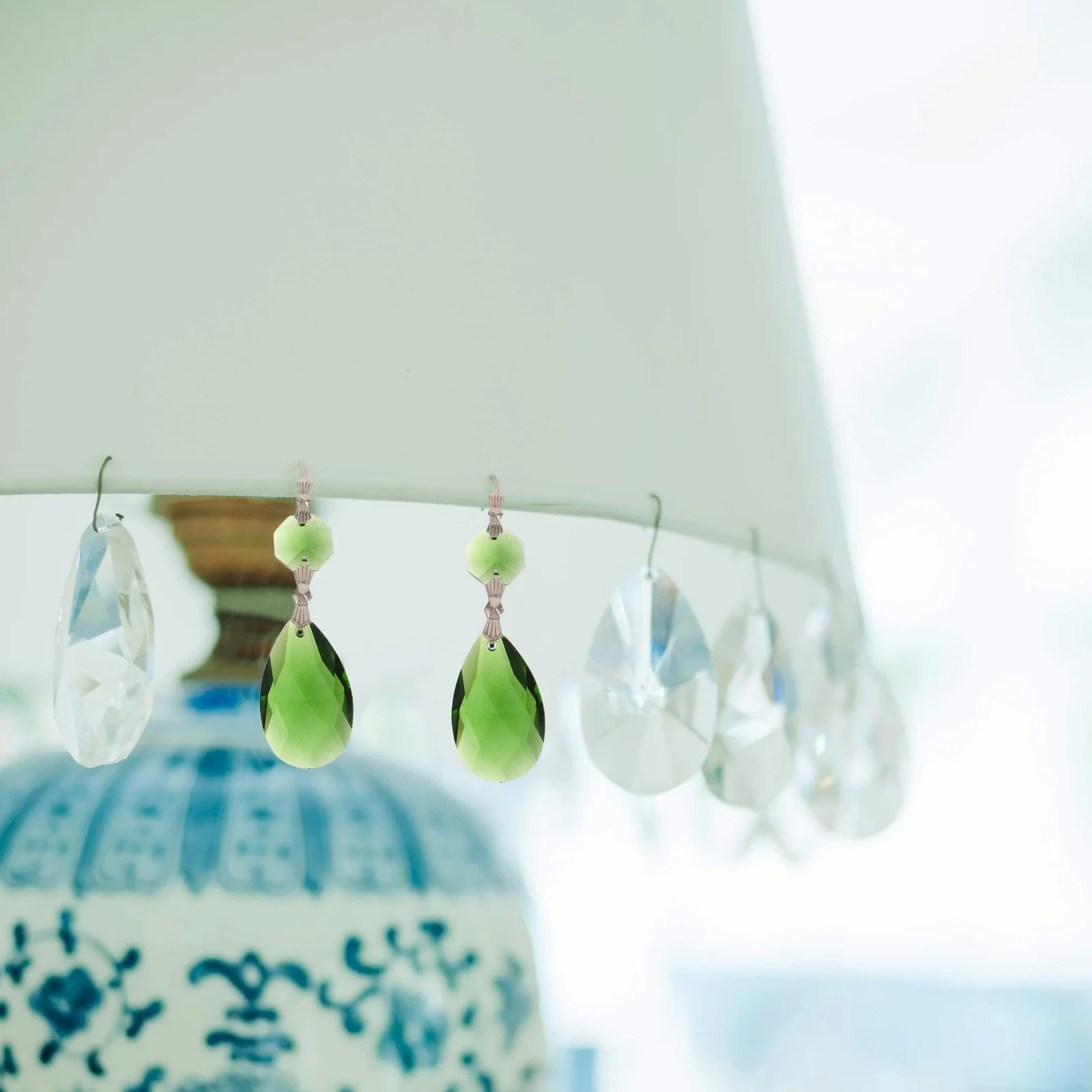 

5Pcs Colorful Teardrop Crystal Prisms Octagon Chandelier Beads Hanging Garland Ceiling Lamp Window Decoration Ornaments