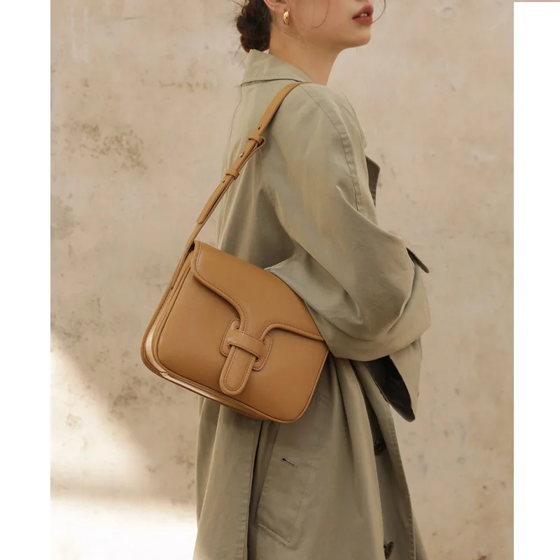 Women's Underarm Small Square Bag Genuine Leather One Shoulder Bag Female Fashion Handbag Commuter Crossbody Bag Tofu Bag 2023