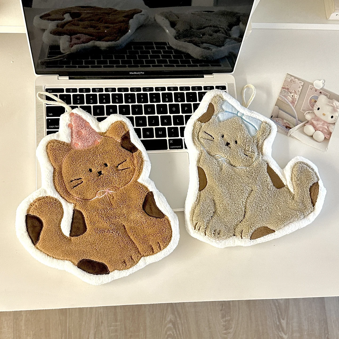 Adorable Plu Hand T…