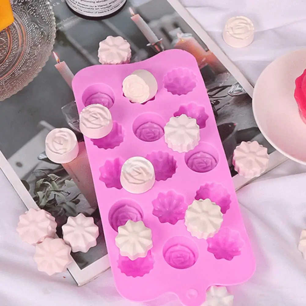 

Silicone Ice Tray Mold Perfectly Shaped Chocolate Mold 15 Stereoscopic Flower Grid Ice Tray Mold Non-stick Easy for Diy