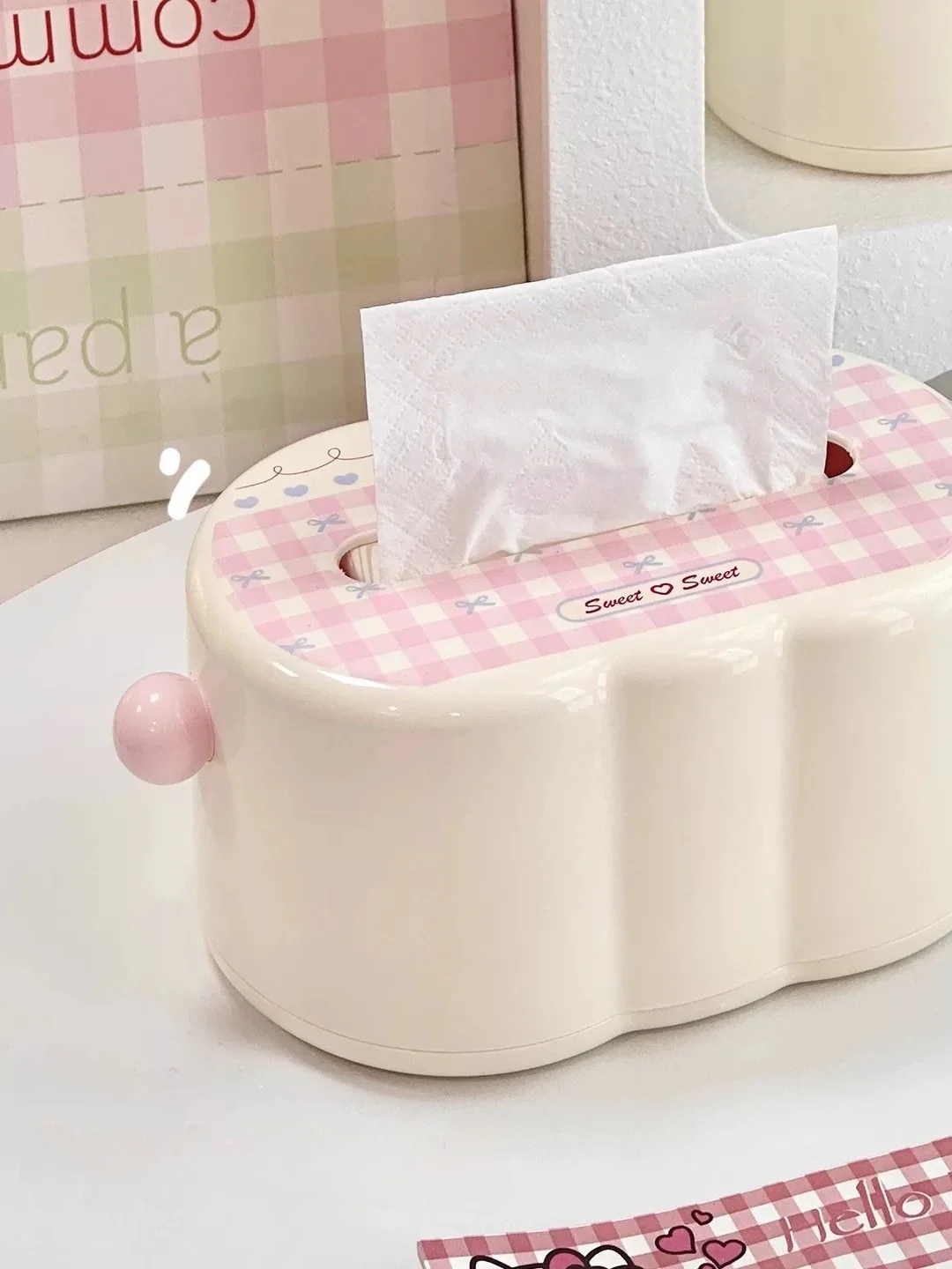 

Простой декоративный держатель для коробок для салфеток для гостиной, ТВ, столешница, коробка для бумажных полотенец с батомой, нерегулярная коробка для домашнего хранения...