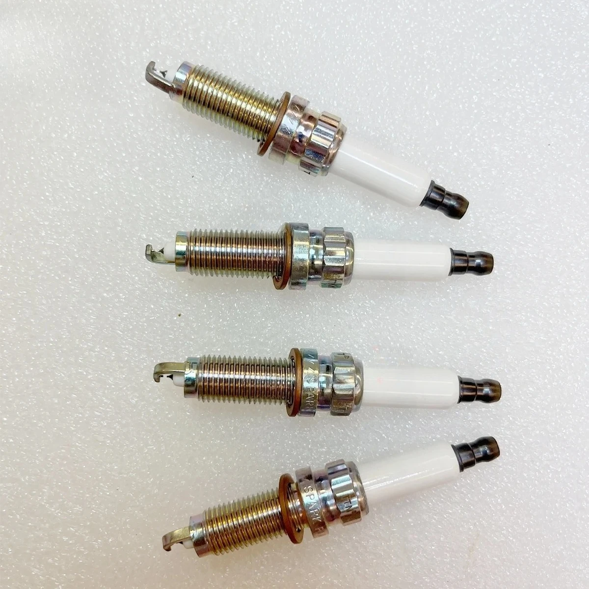 4PCS Double Iridium Spark Plugs For MINI R55 R56 R57 R58 R59 R60 R61 Cooper One Peugeot 207 1.6 2006-2016 12ZR-6SP2 12122158165