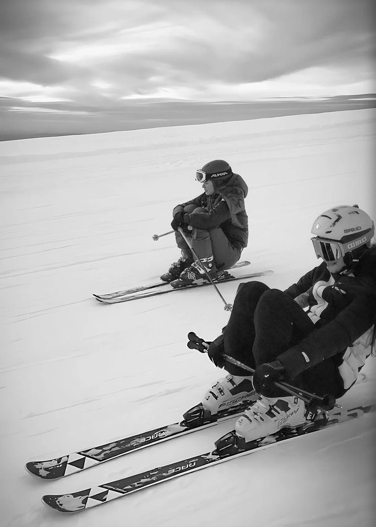 Black White Vintage Ski Photo Poster People Skiing Jumping Snow Mountain Canvas Painting Wall Art Print Picture Room Home Dec